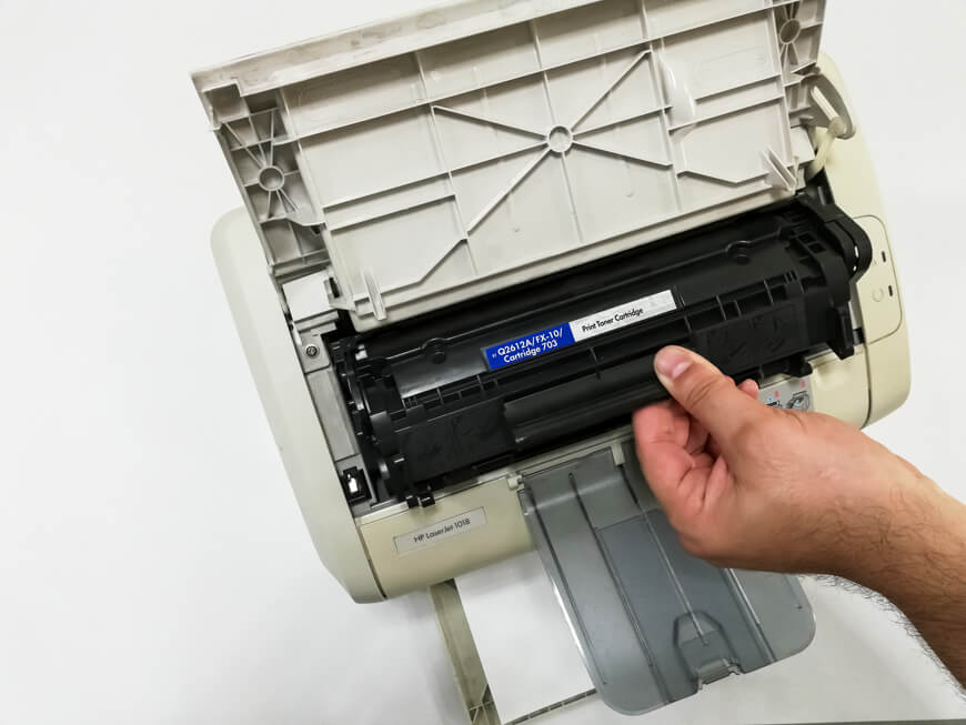 Как поменять картридж в принтере hp deskjet 2020